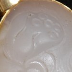 Antiker Anhänger Weisse Jade mit Lotos